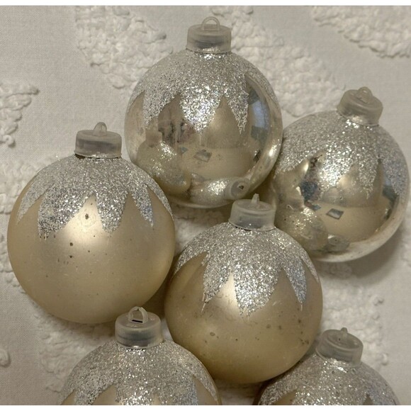 7 Vintage Shiny Brite Snow Cap Glass Christmas Ornaments Plastic Cap USA Mixed - Picture 3 of 14